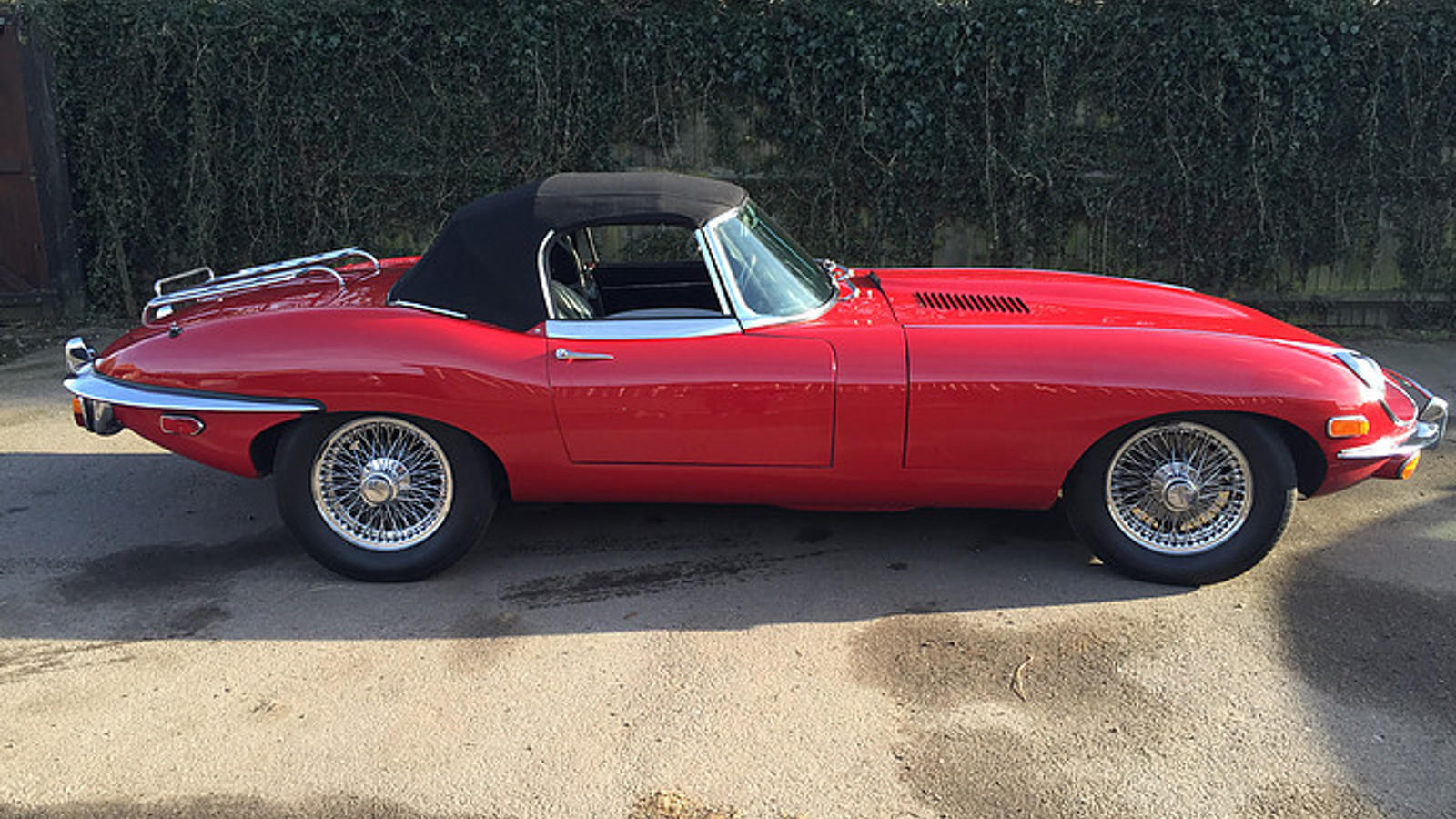 Celebrity cars and more up for auction at Race Retro 2018