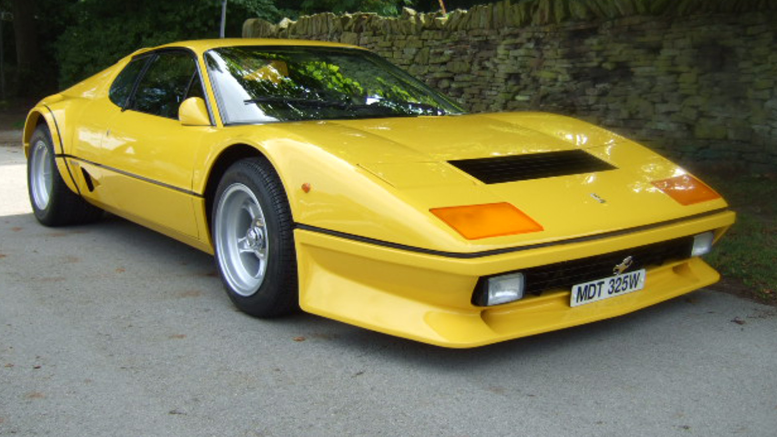 Celebrity cars and more up for auction at Race Retro 2018