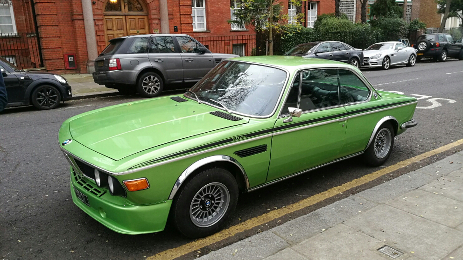 Celebrity cars and more up for auction at Race Retro 2018