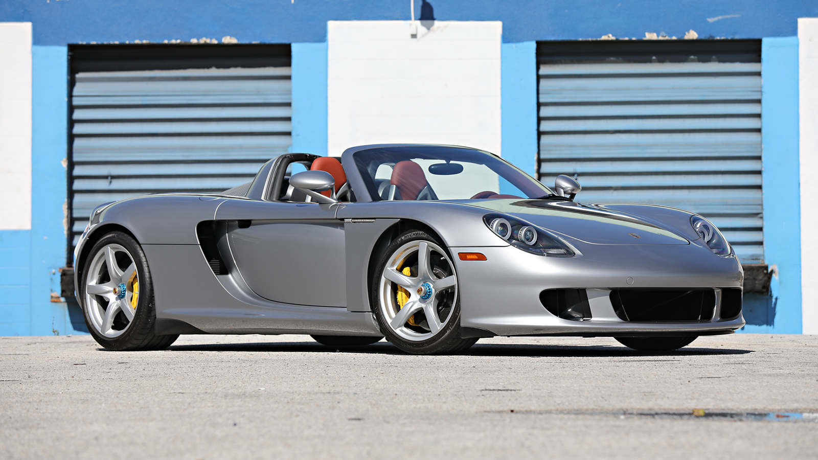 An amazing collection of 12 Porsche supercars