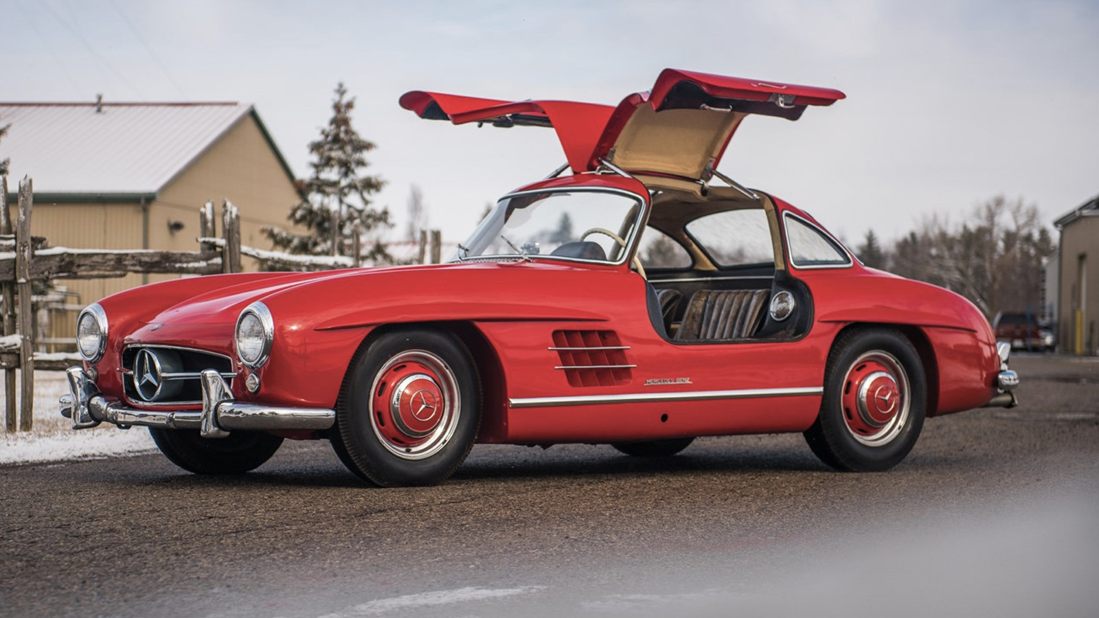 Museum-fresh Mercedes 300 SL Gullwing to sell for charity