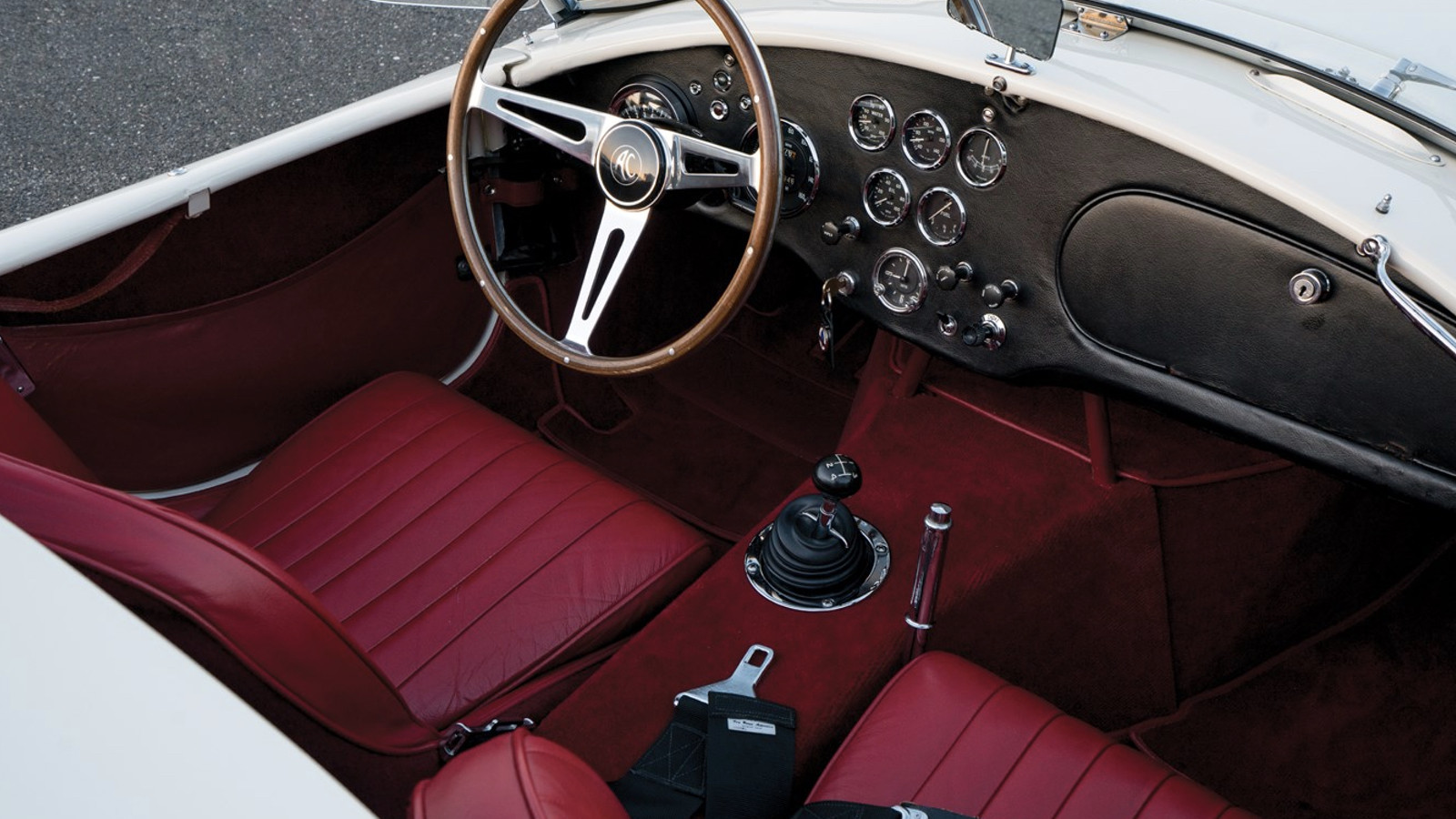 ‘90s barn-find Cobra set to fetch $1m at RM Sotheby’s Amelia Island auction 