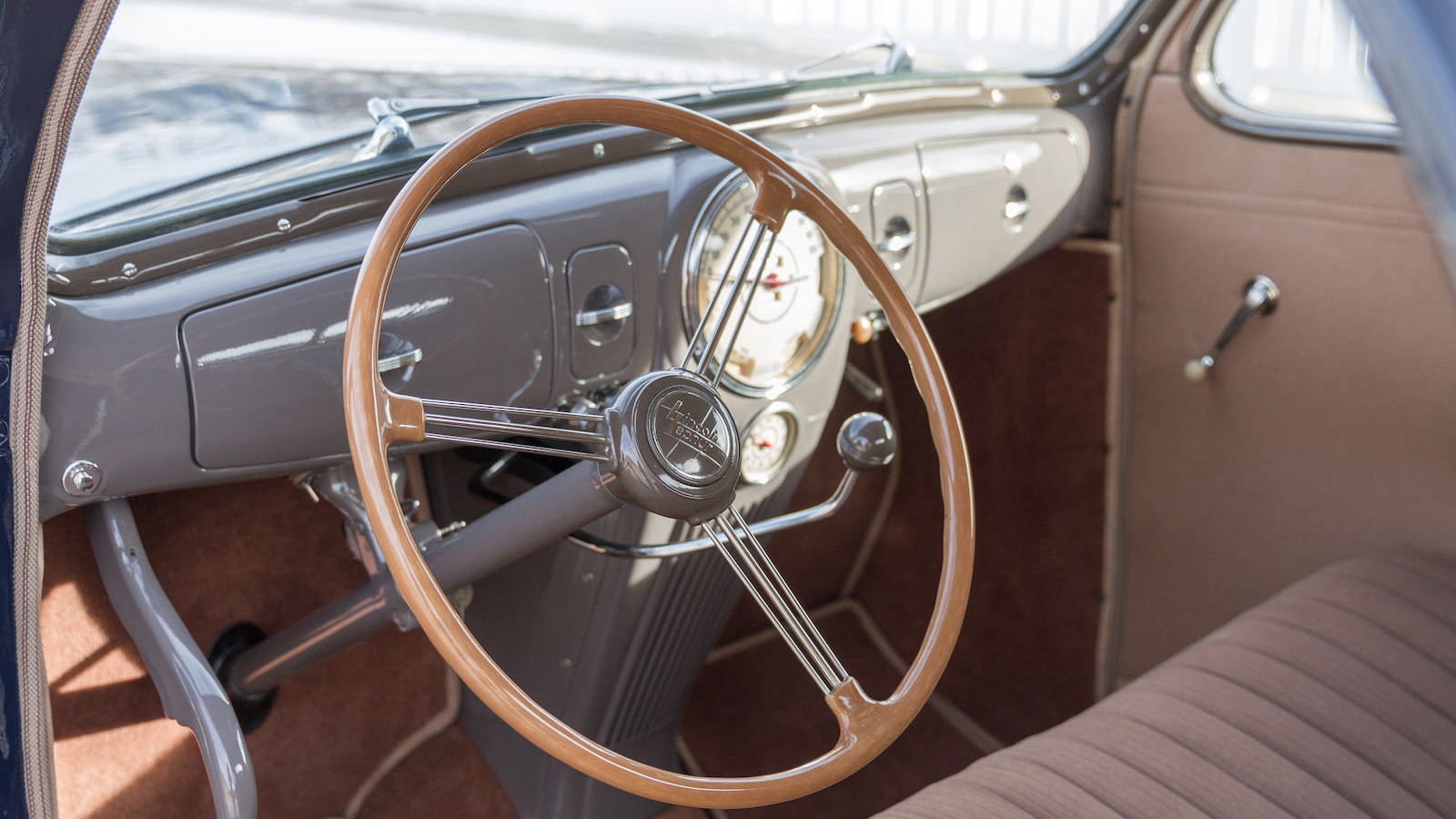 Trio of Lincoln Zephyrs set for auction at Amelia Island