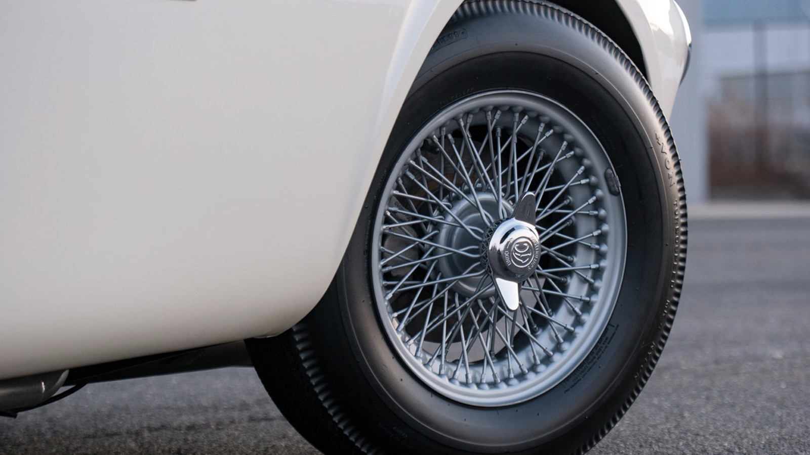 ‘90s barn-find Cobra set to fetch $1m at RM Sotheby’s Amelia Island auction 