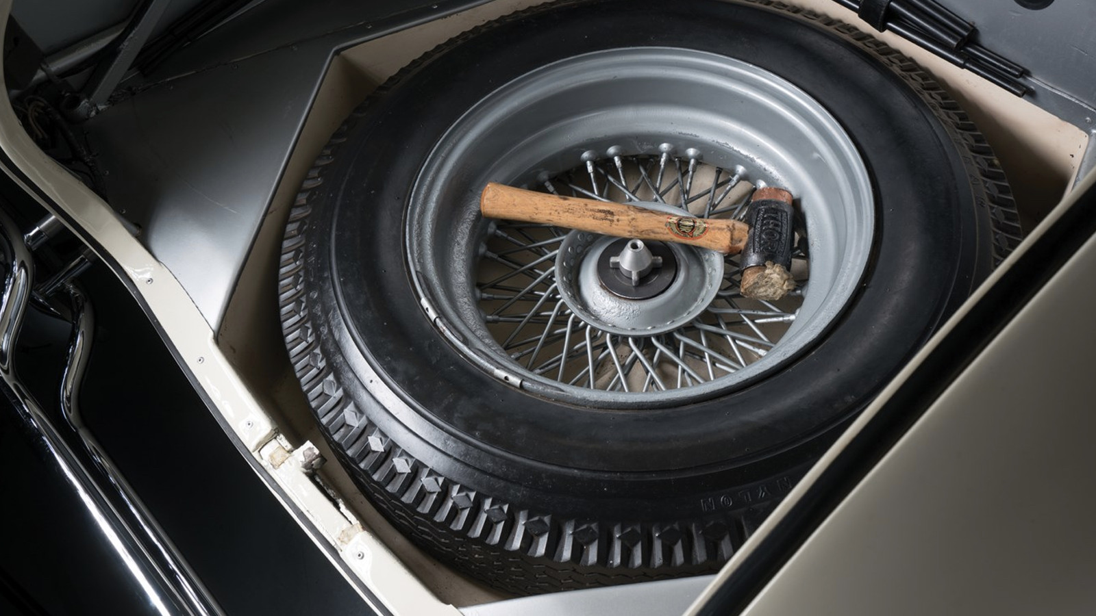 ‘90s barn-find Cobra set to fetch $1m at RM Sotheby’s Amelia Island auction 