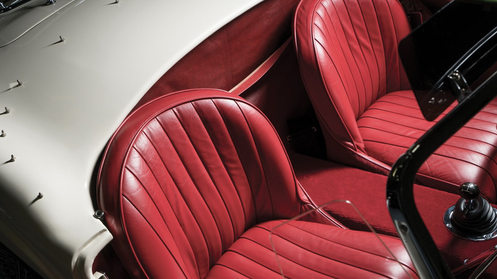 ‘90s barn-find Cobra set to fetch $1m at RM Sotheby’s Amelia Island auction 