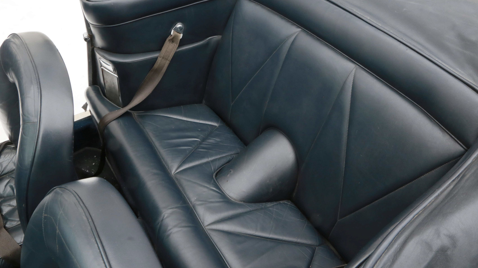 1968 DB6 Volante heads to auction in Paris