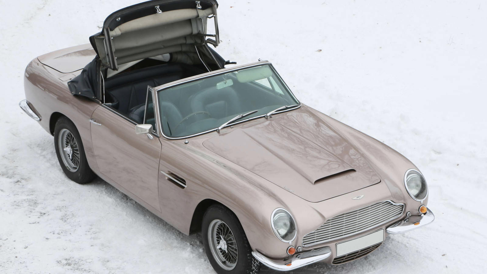1968 DB6 Volante heads to auction in Paris