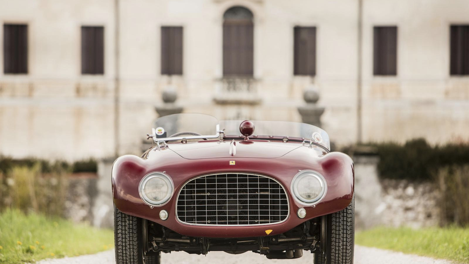 Two ‘50s racing Ferraris head for multi-million pound Monaco sale