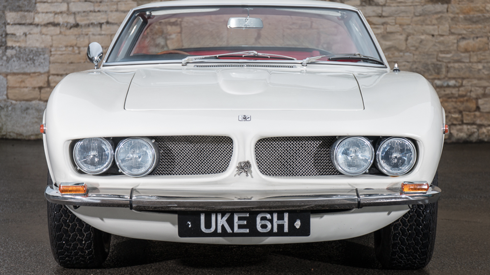 Ex-Mike Hailwood sports car leads £2.5m Silverstone auction