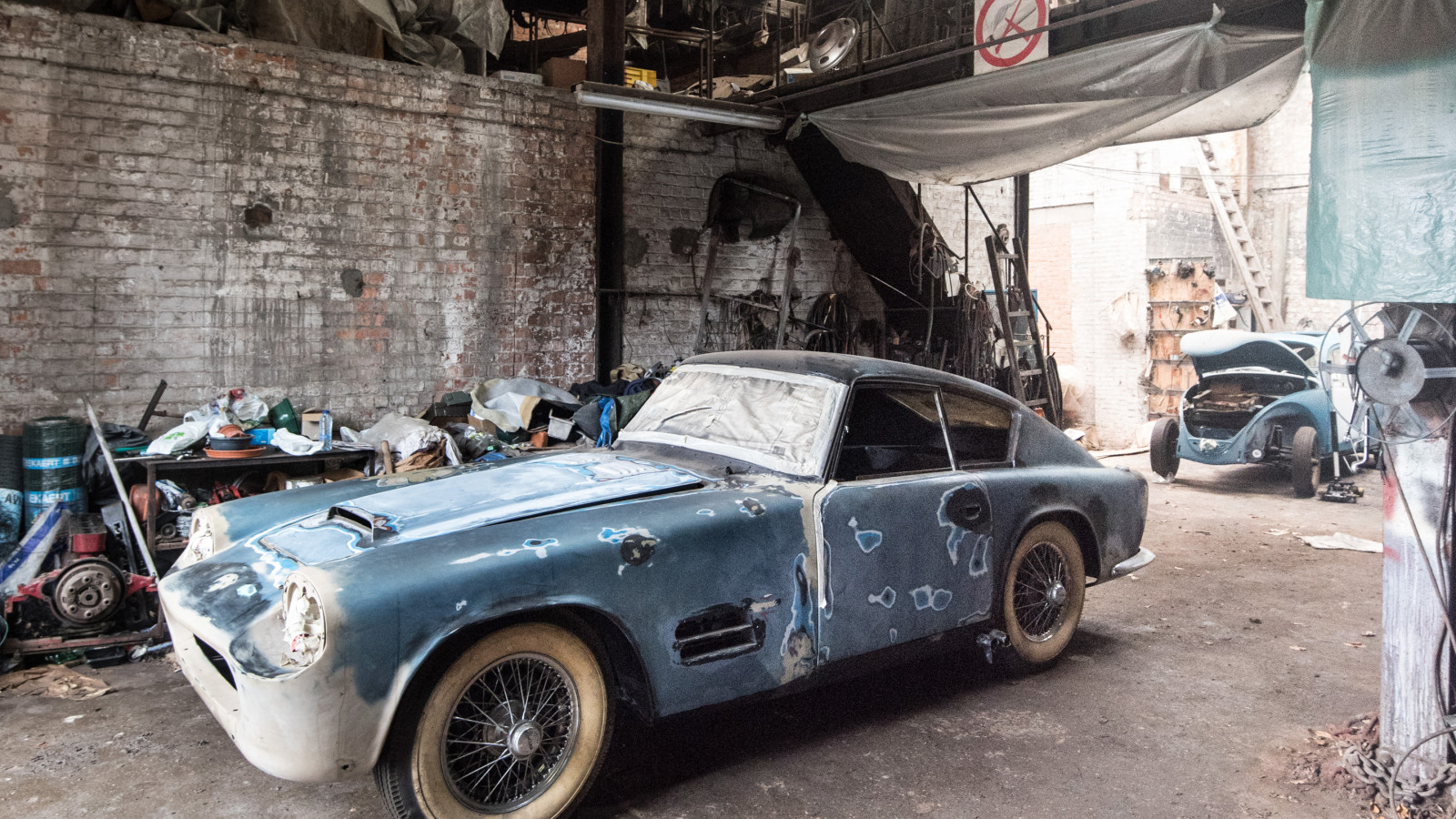 Unique barn-find Jaguar XK140 makes a fortune for charity at auction