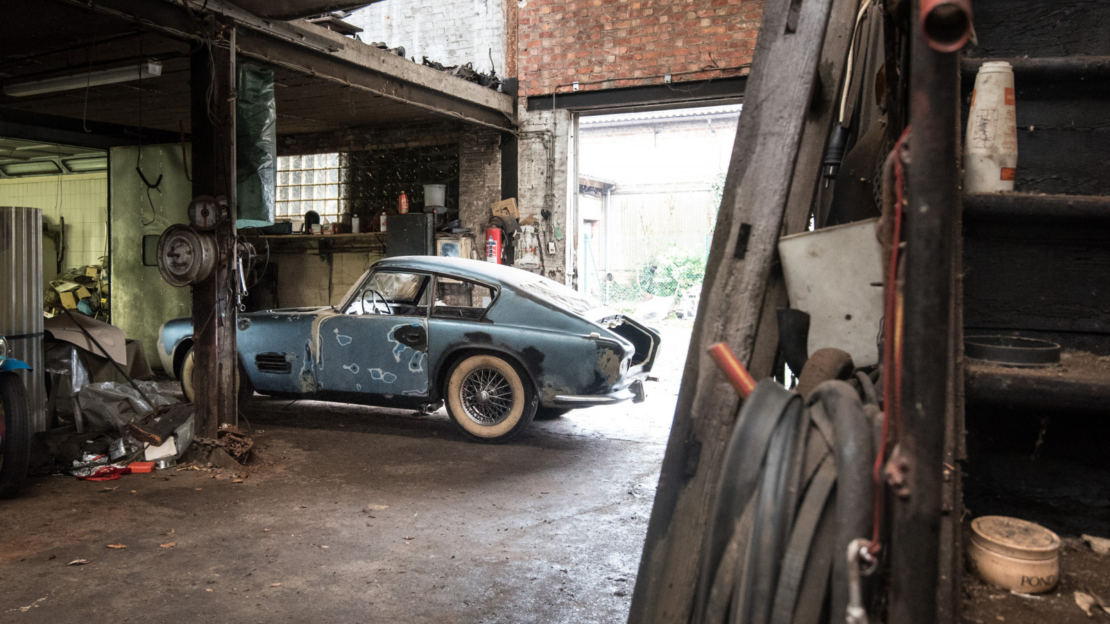 Unique barn-find Jaguar XK140 makes a fortune for charity at auction