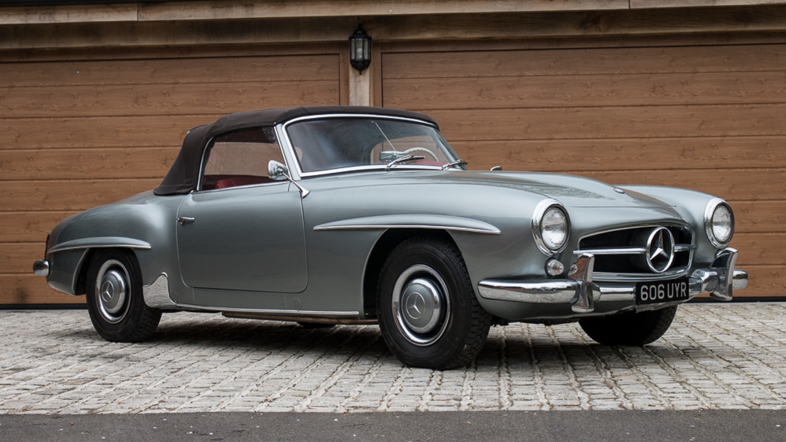 Ex-Mike Hailwood sports car leads £2.5m Silverstone auction