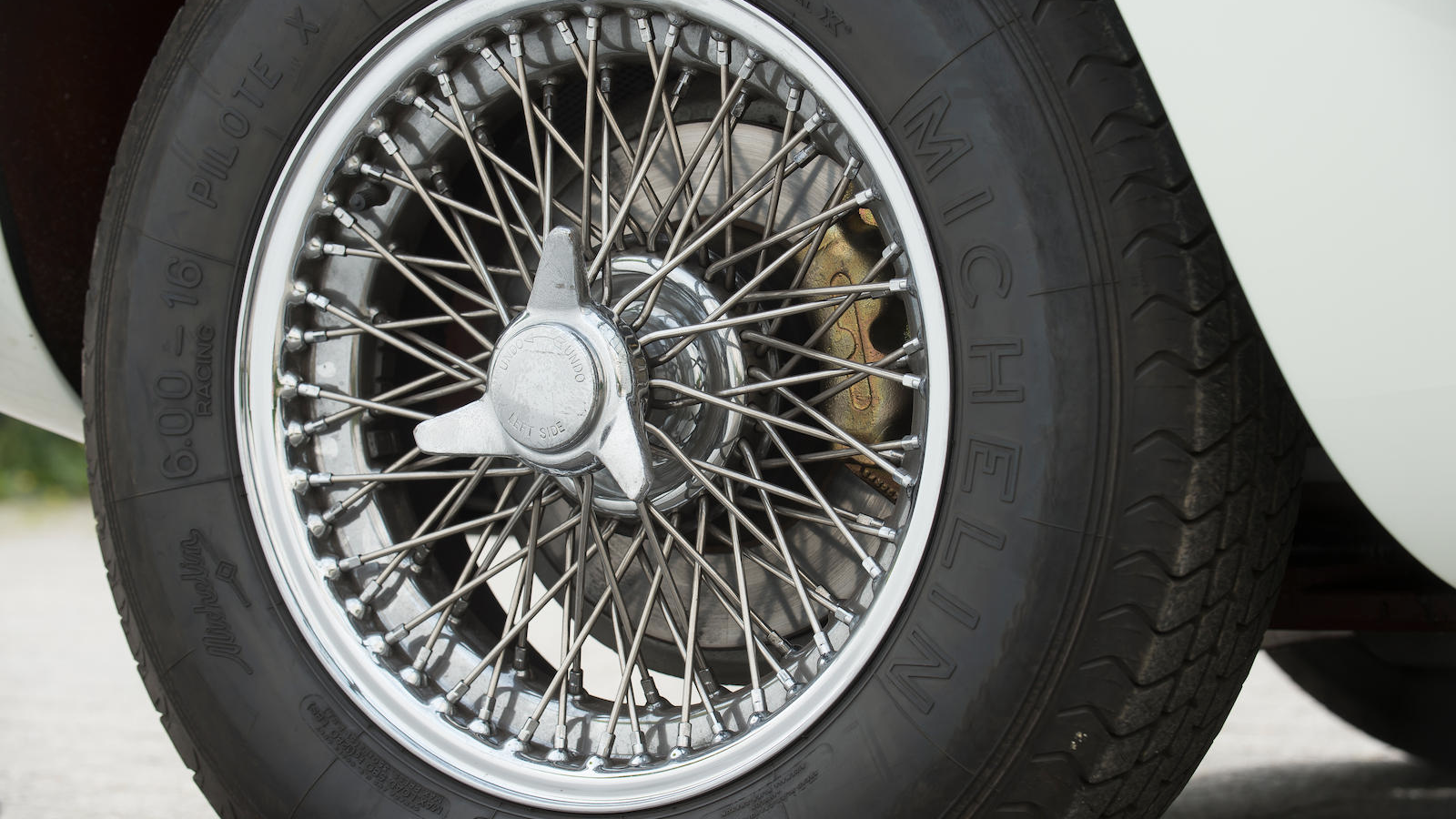 Ultra-rare Aston Martin expected to sell for £900,000 this weekend