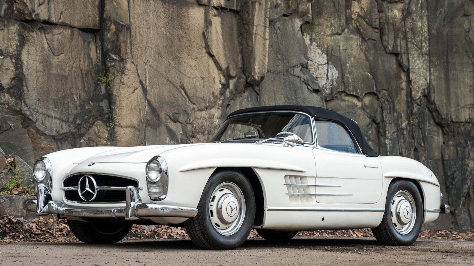 Rare DB5 tops $10m Greenwich auction