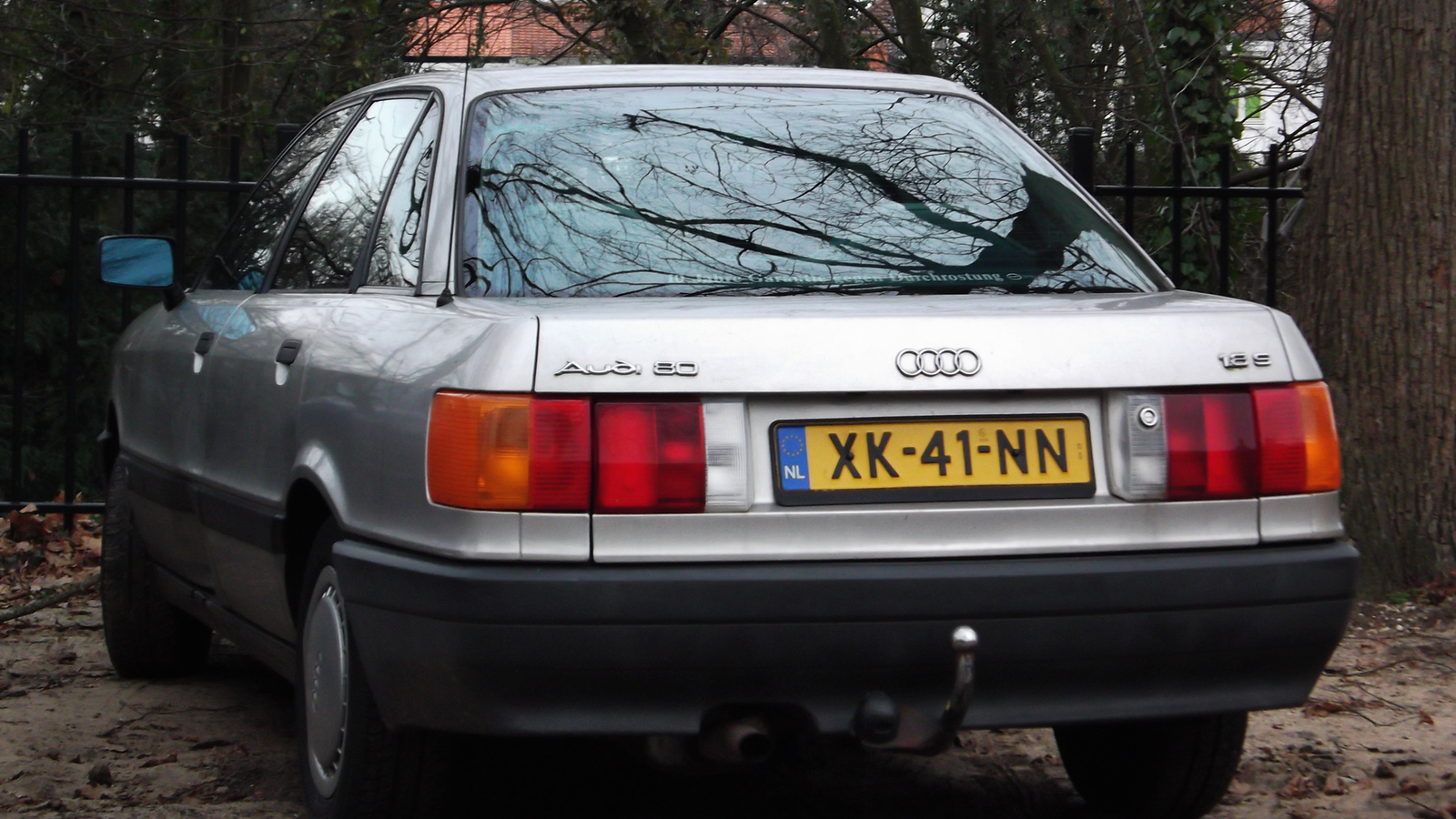 9 right-hand drive cars that were flawed by design