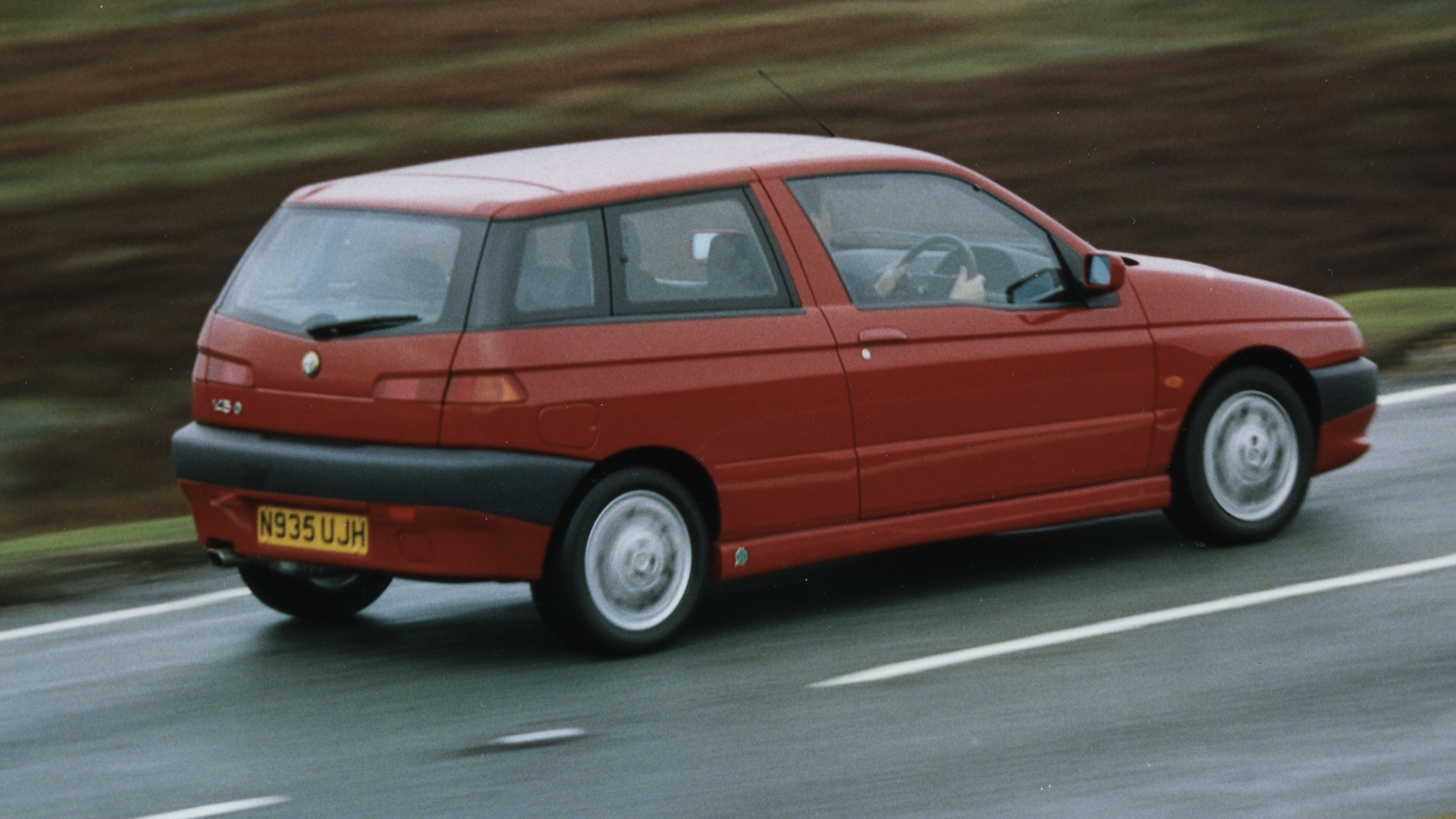 Top 10 hot hatches of the ‘90s