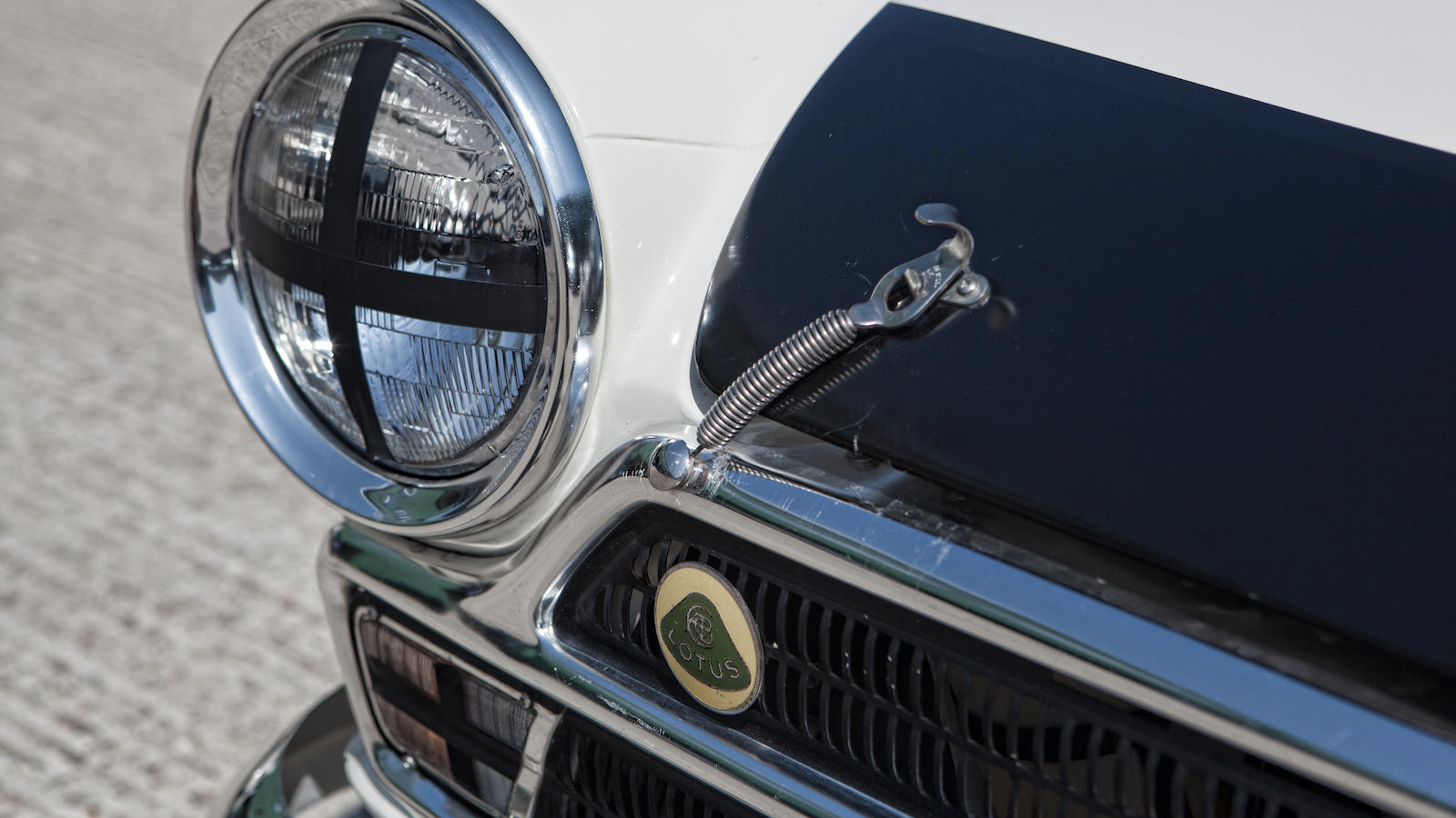 Lotus Cortinas driven by Jacky Ickx and Jim Clark to sell at auction