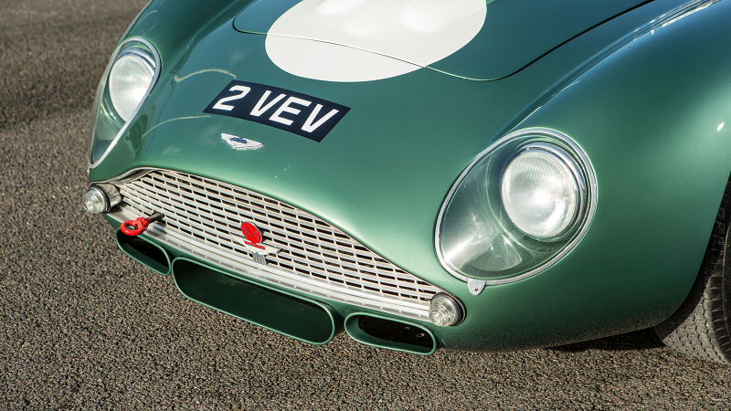 '2 VEV' leads 10-strong Aston Martin line-up at FoS auction