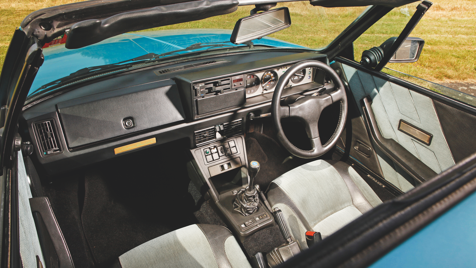 Ten of the best classic Targa top sports cars