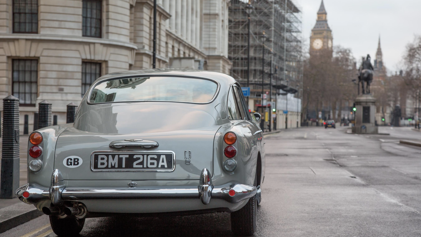 Aston Martin to build 25 new Goldfinger DB5s