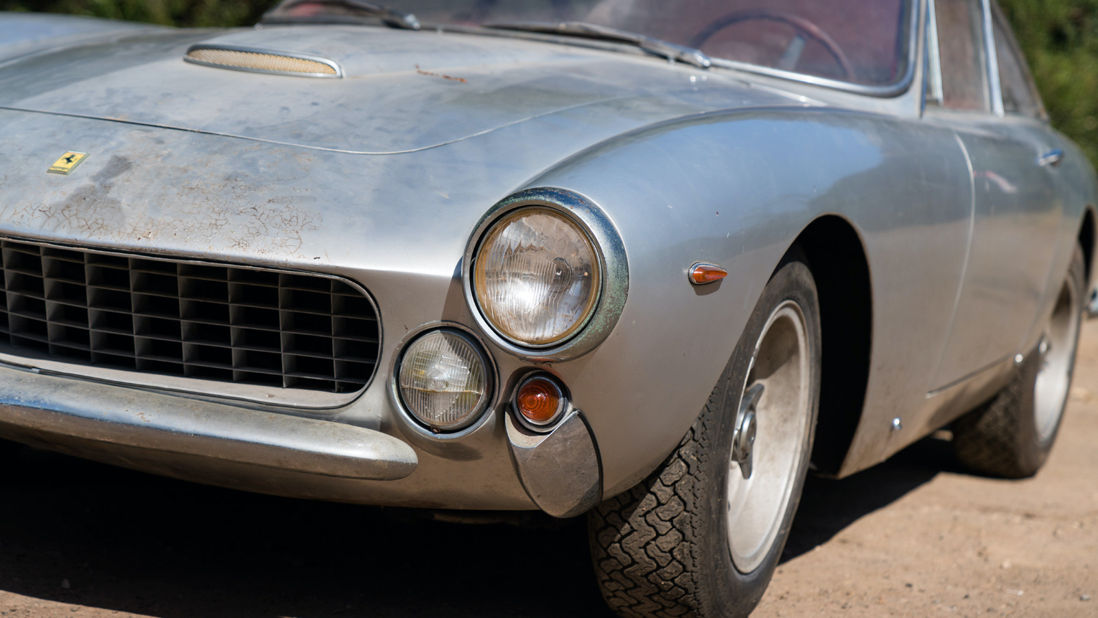Barn-find Ferrari 250GT Lusso makes £1m in Monterey