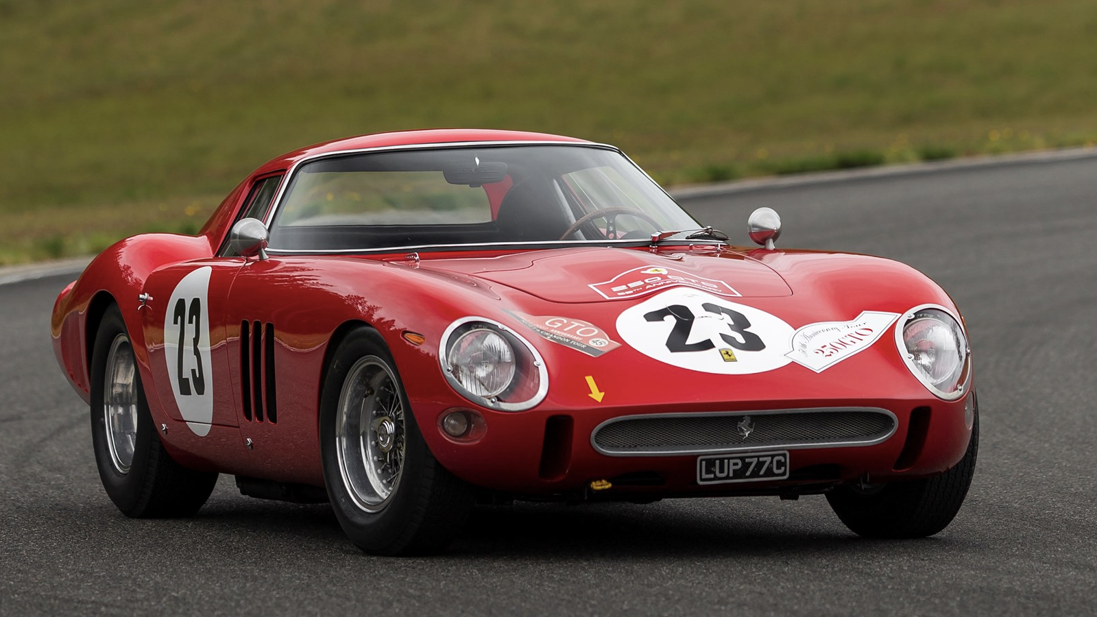 This Ferrari just became the most expensive car ever auctioned