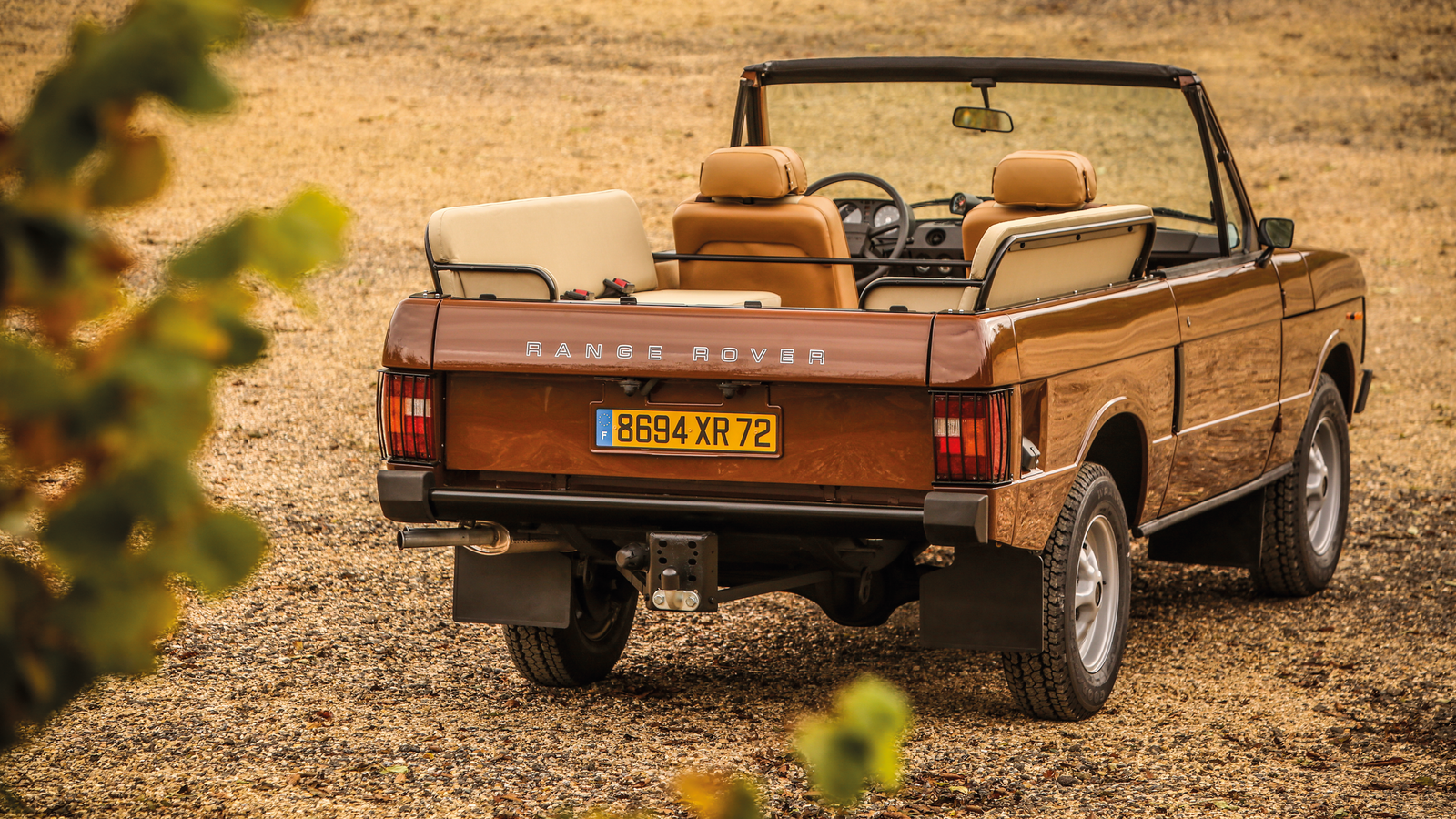 This custom roofless Range Rover was inspired by Bond