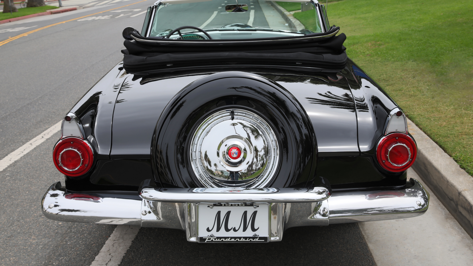 Marilyn Monroe’s Ford Thunderbird heads to auction for the first time ever