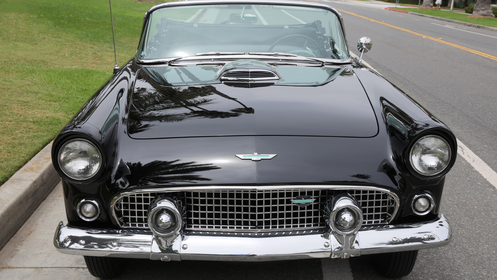 Marilyn Monroe’s Ford Thunderbird heads to auction for the first time ever