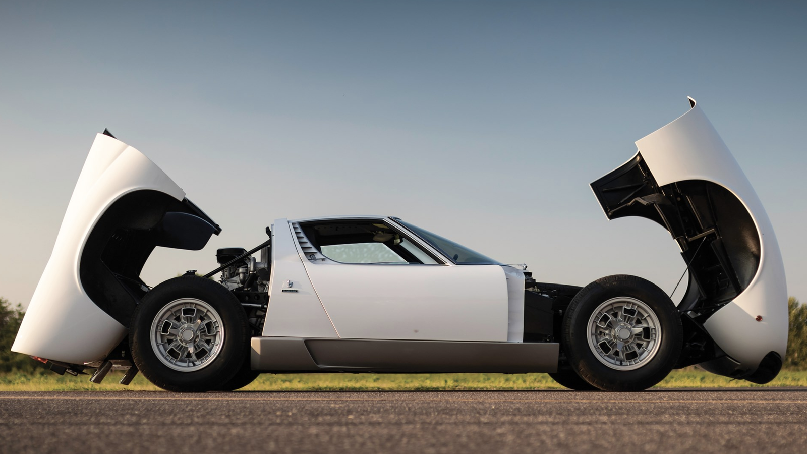 Rod Stewart’s Lamborghini could be yours for £1.2m