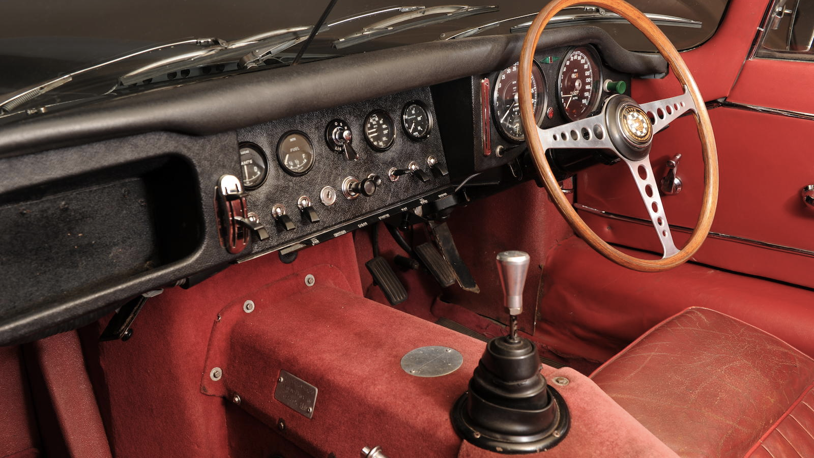 Meet the bespoke E-type racer built for the road