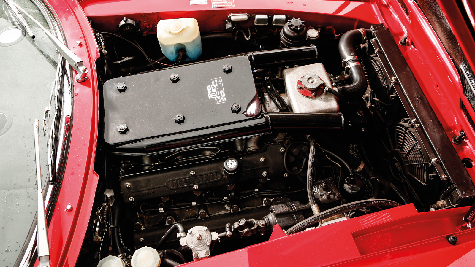 Sports cars for the family: classic GTs with four seats