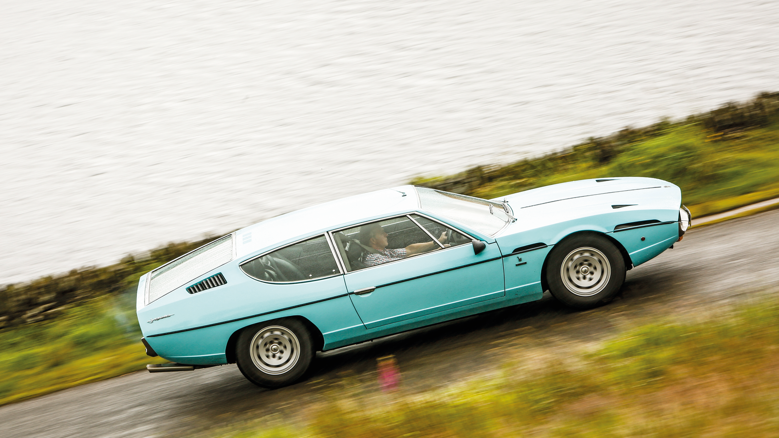 Sports cars for the family: classic GTs with four seats