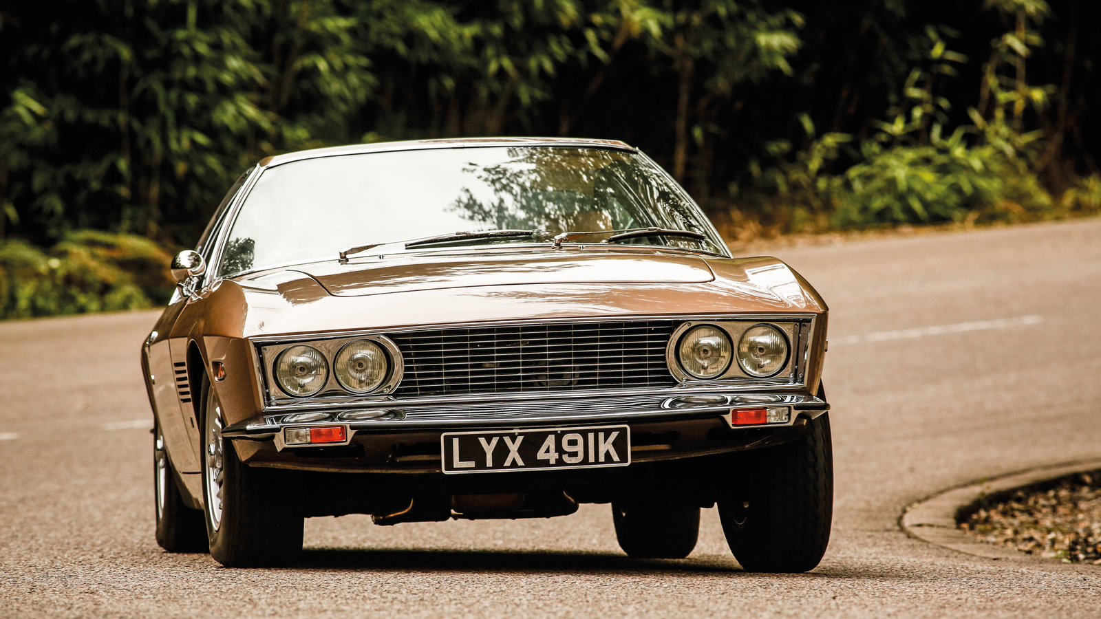 Sports cars for the family: classic GTs with four seats