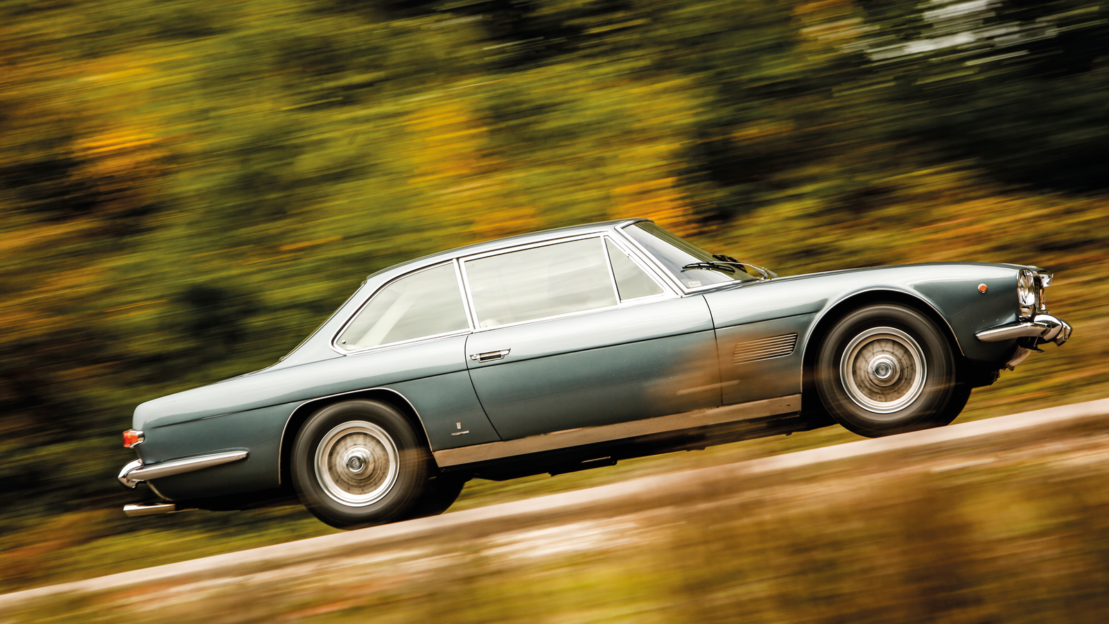 Sports cars for the family: classic GTs with four seats