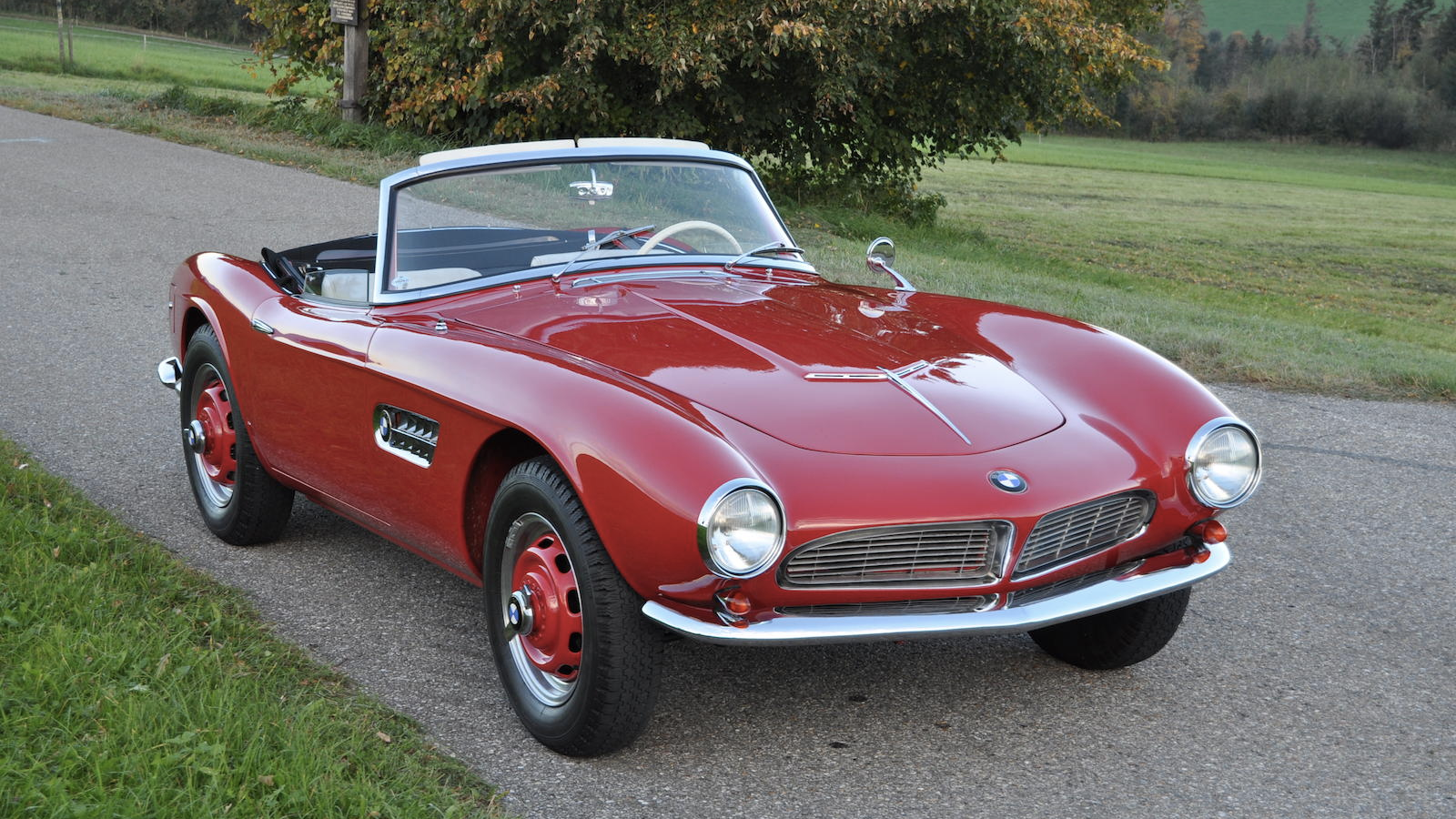 Highlights from the Bonhams Bond Street auction