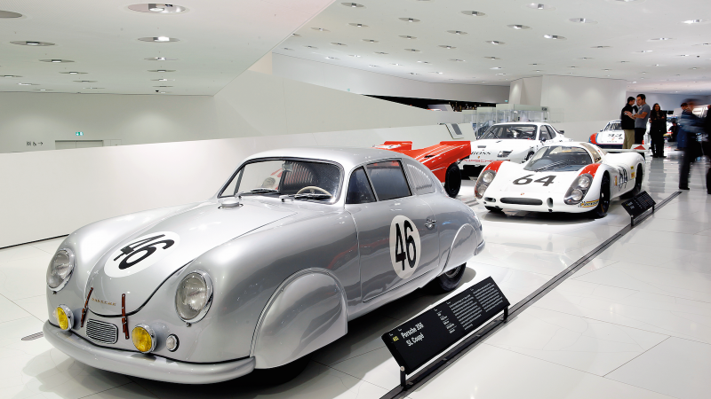 Classic_Sports_Car_Porsche_Museum_7.png?