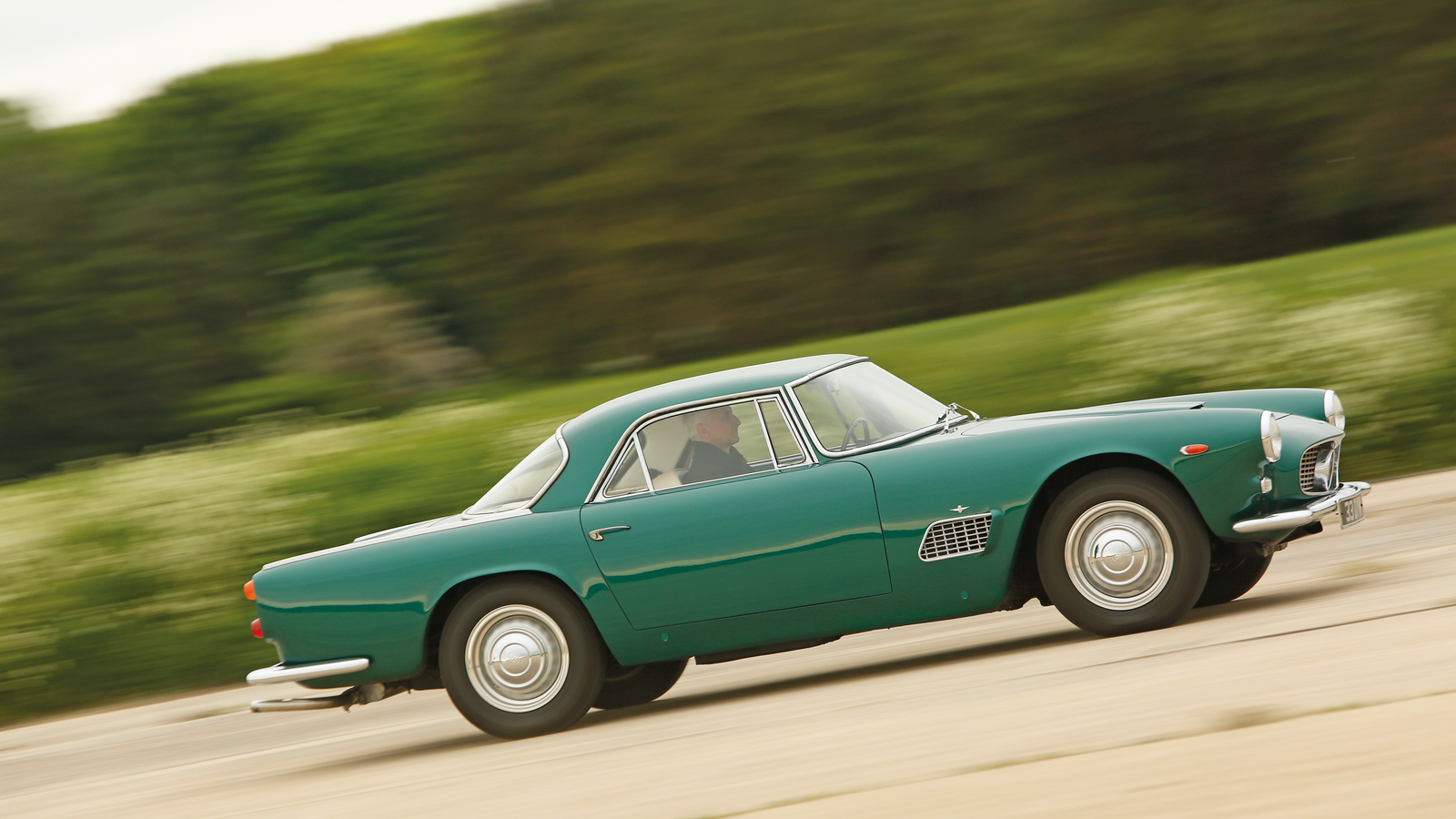 Grandest tourers: Aston Martin DB4 vs Maserati 3500GT