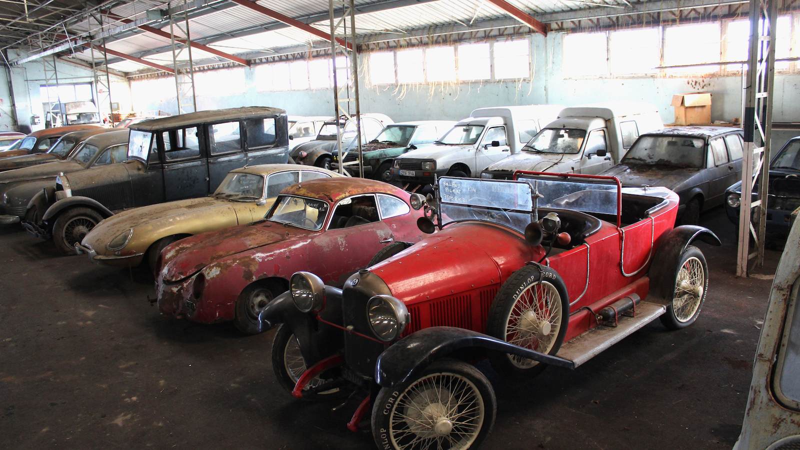 Barn-find Lamborghini sells for nearly £500k