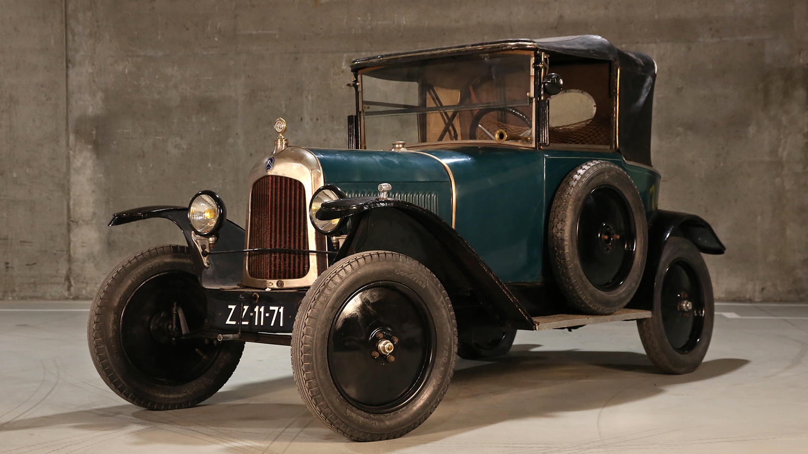 Breathtaking Bugatti trio rescued from Belgian barn