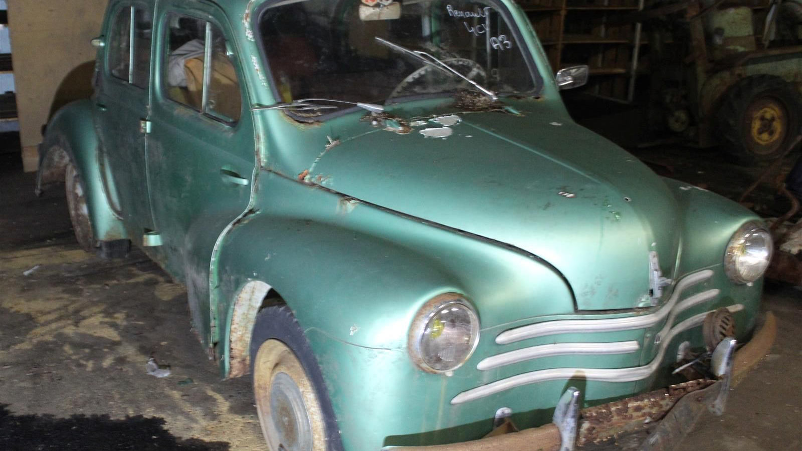 81 dusty classics unearthed in bumper French barn-find