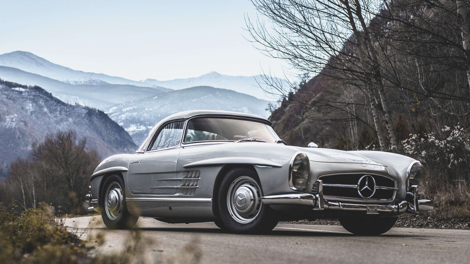 32 million-pound motors up for grabs at Retromobile