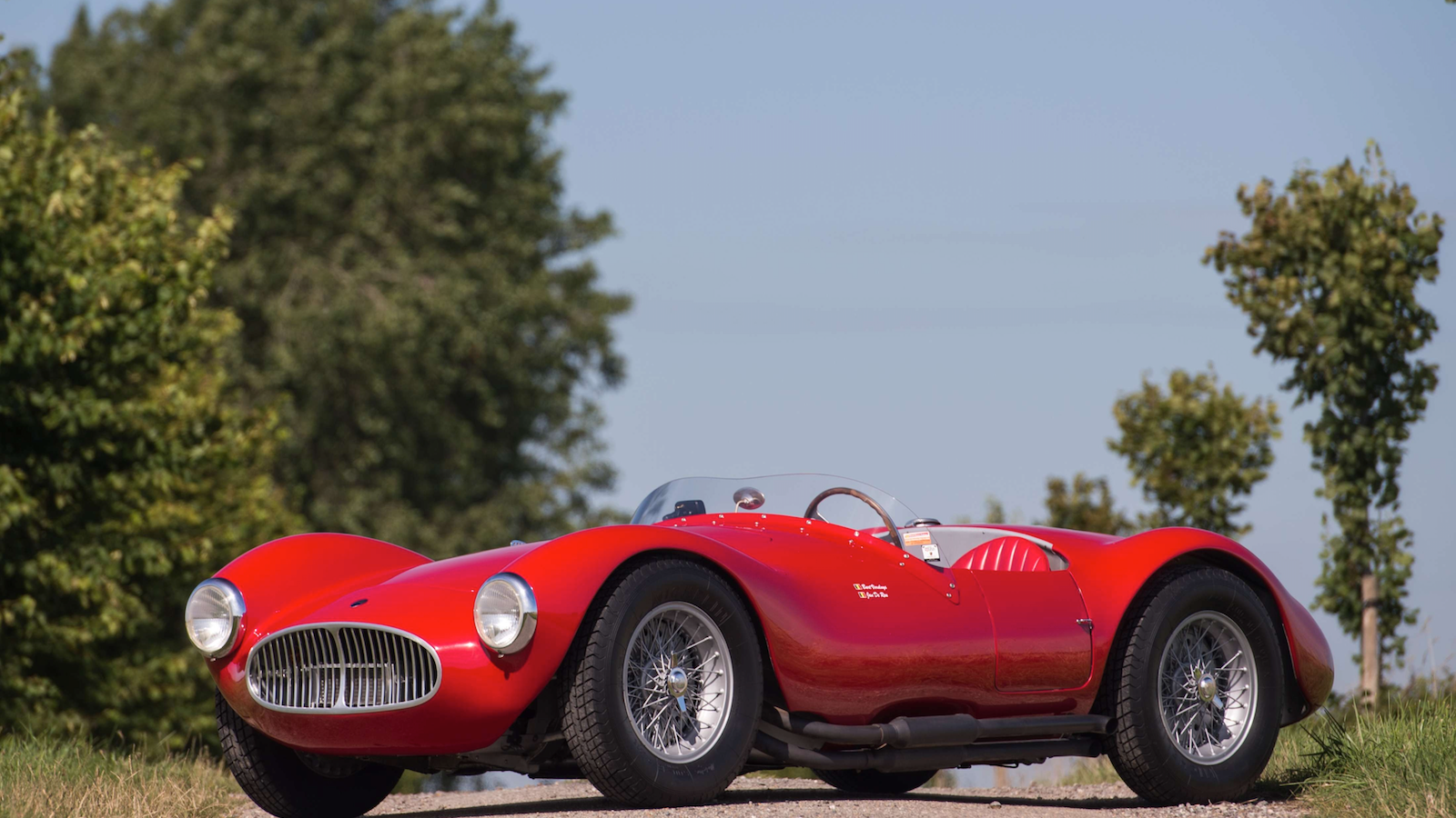 32 million-pound motors up for grabs at Retromobile
