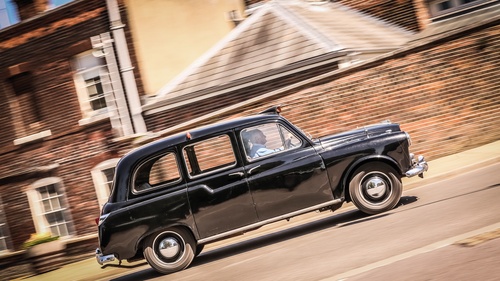 What does London's new ULEZ mean for classic car drivers?