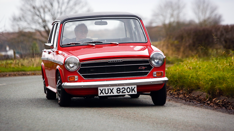 20 classic cars you can use as daily drivers