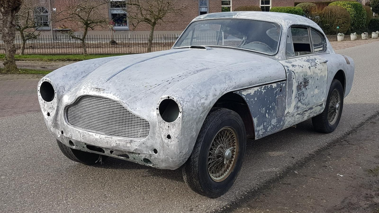 Bonhams Aston Martin Sale 2019 offers variety and rarity