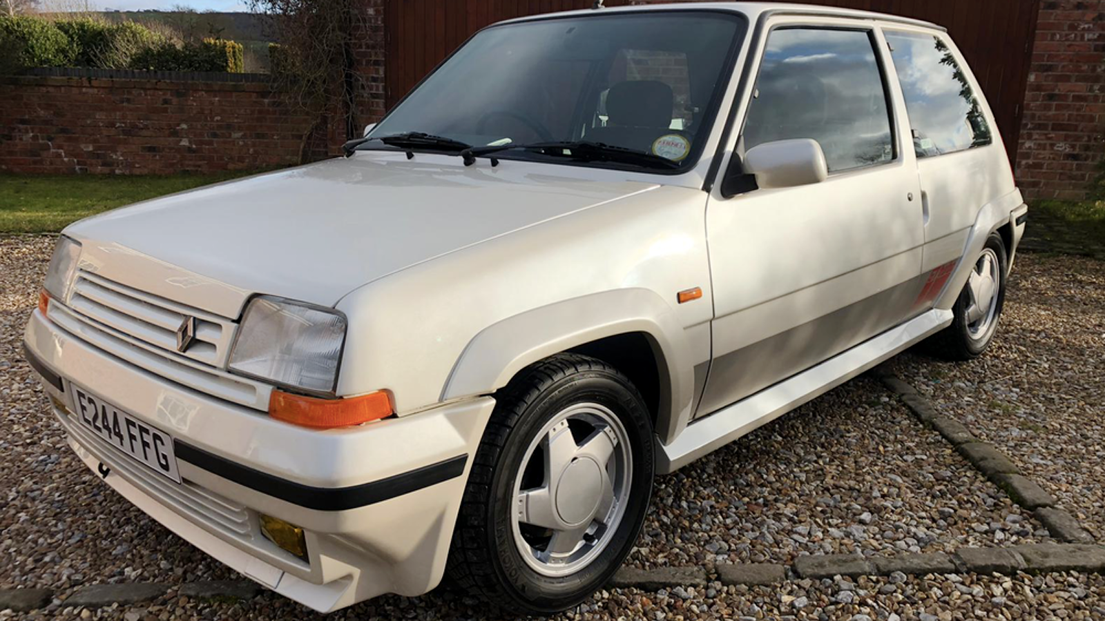 Bargain classics for less than £15k at the CCA May Sale