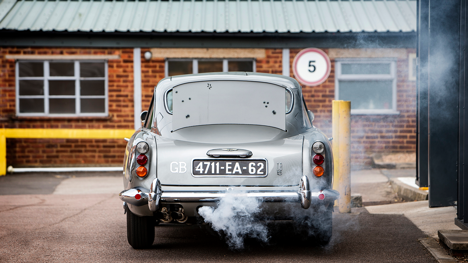 Bond DB5 sells for $6m at auction