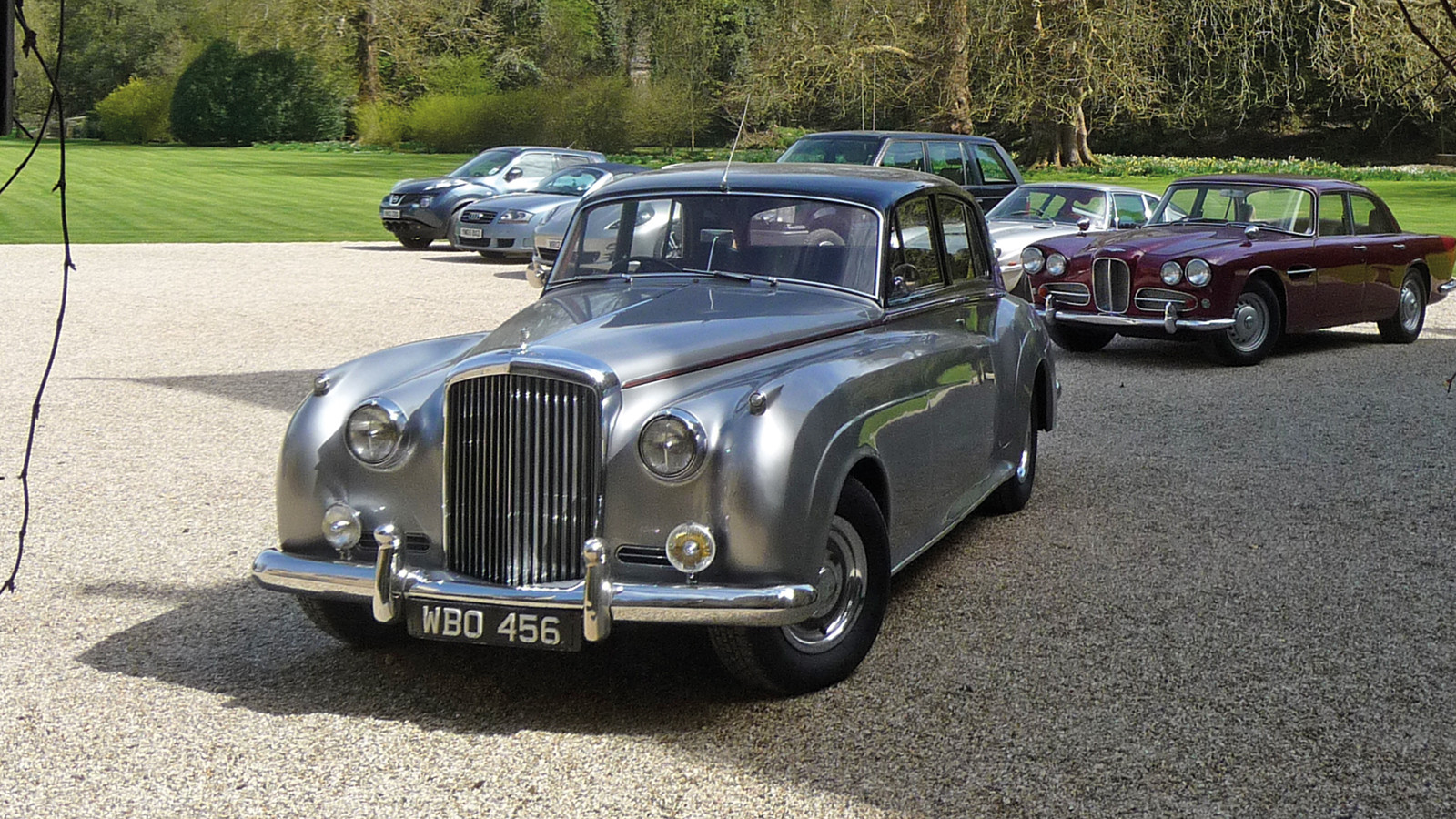 Bentley S2
